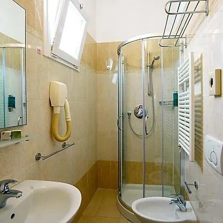 Otel Rex 3*