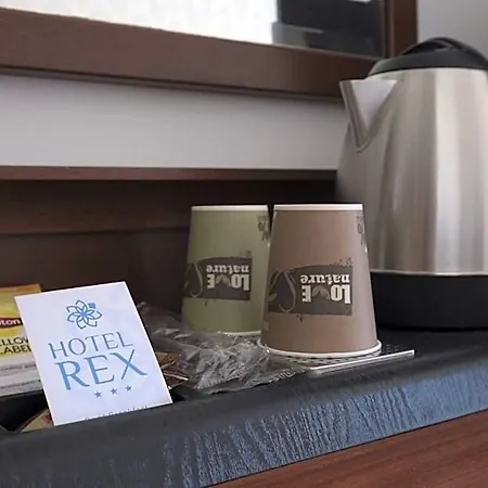 Rex 3*