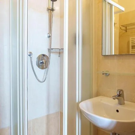 Rex Hotel 3*